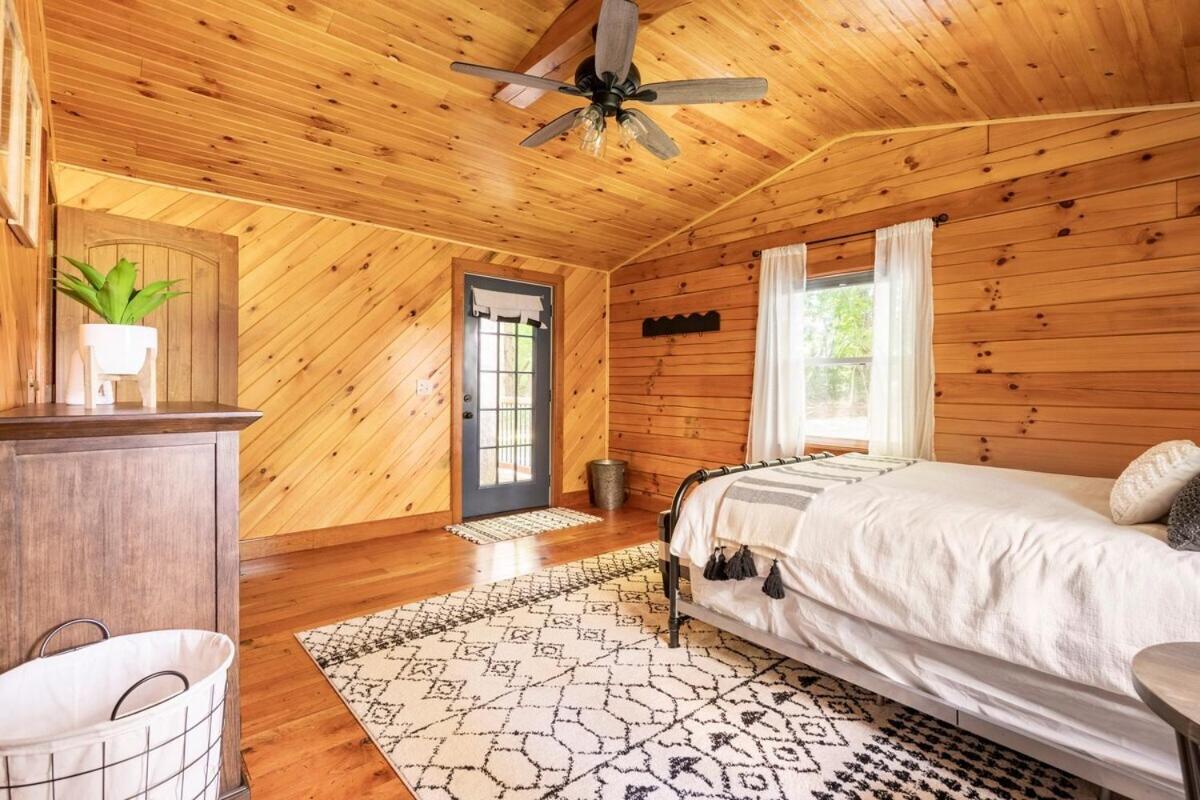 Secluded Wooded Cabin Near The Hocking Hills New Straitsville Dış mekan fotoğraf