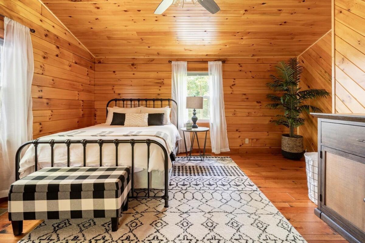 Secluded Wooded Cabin Near The Hocking Hills New Straitsville Dış mekan fotoğraf