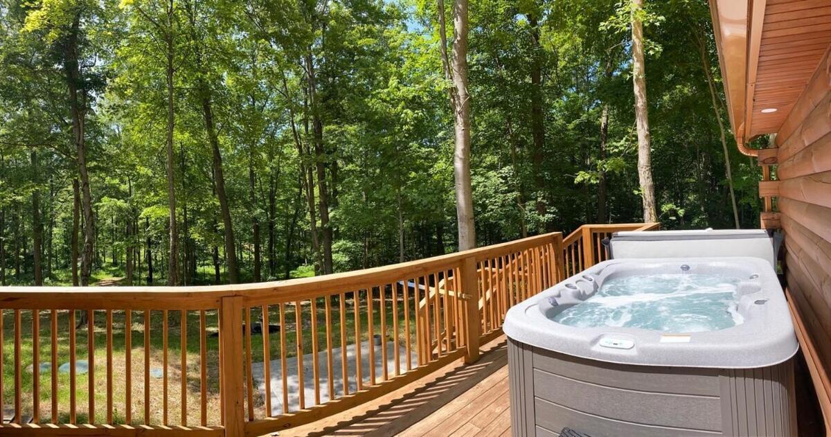 Secluded Wooded Cabin Near The Hocking Hills New Straitsville Dış mekan fotoğraf